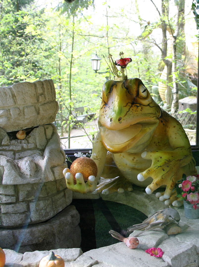 Froschk&ouml;nig