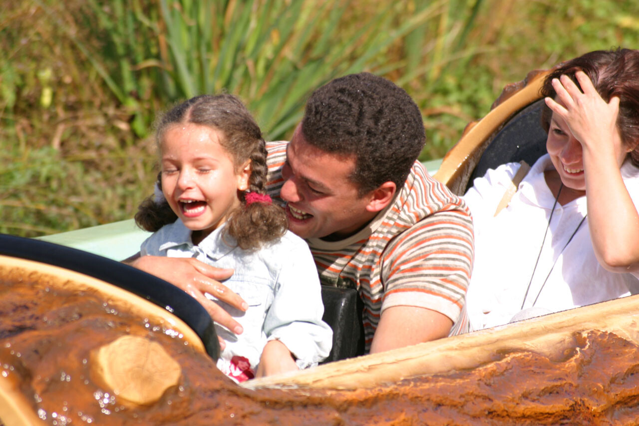 Wildwasserbahn mit Geisterbahn