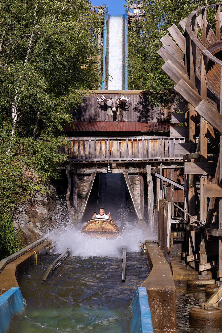 Wildwasserbahn mit Geisterbahn