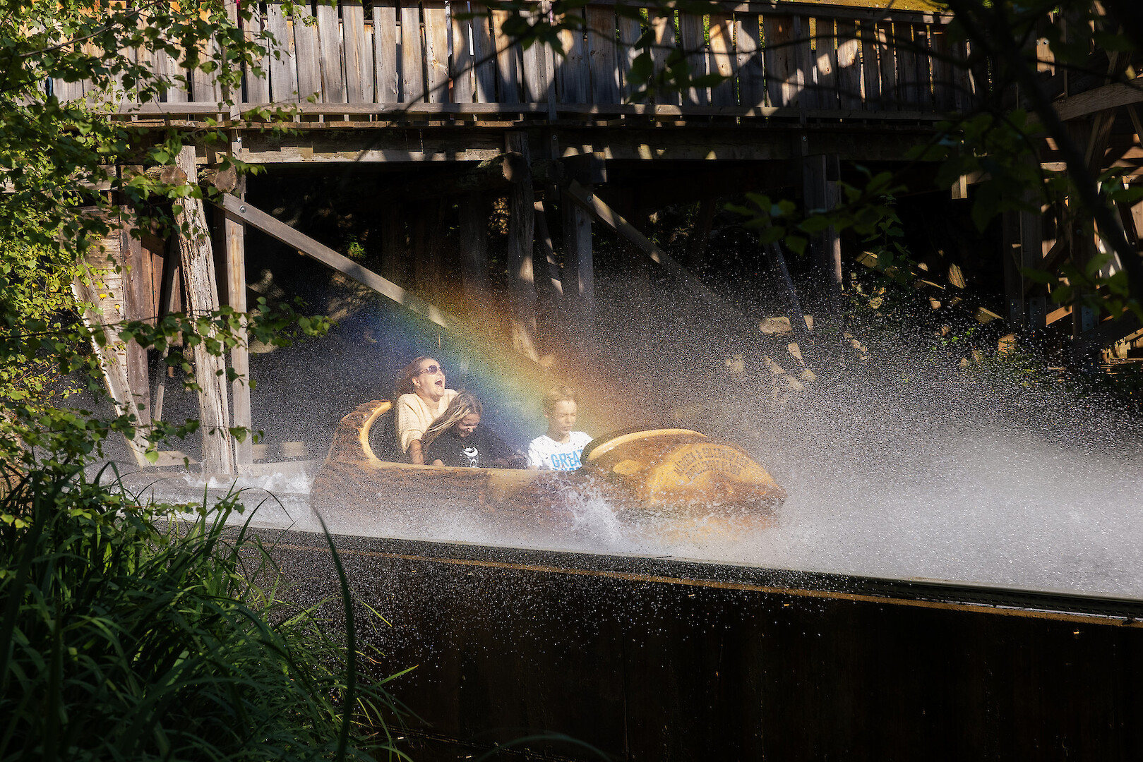 Wildwasserbahn mit Geisterbahn