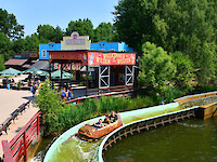 Wildwasserbahn mit Geisterbahn